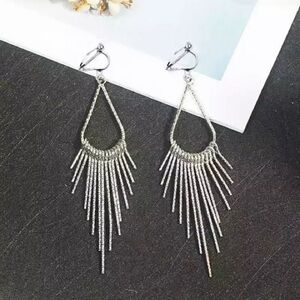 Statement Fringe Metal Earrings (clip-on)
(New)
